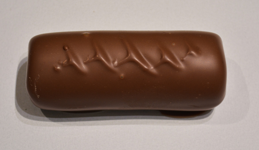 Marsepeinrol met melkchocolade - Pralines De Muyt